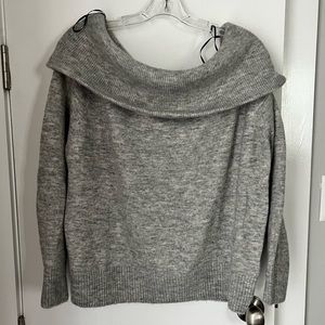 H&M off shoulder sweater